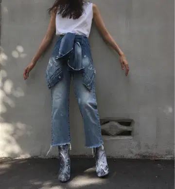 MOUSSY MV Odessa Cropped 스트레이트 24