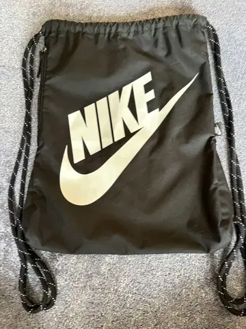 NIKE 냅색 블랙 로고