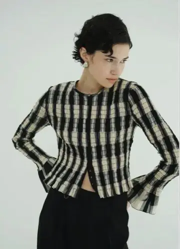 CLANE SHIRRING DESIGN BLOUSE