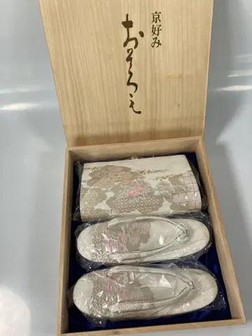 꽃무늬 조리 광택 마감