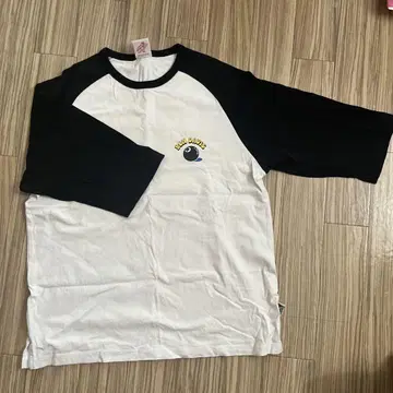 래글런 T셔츠