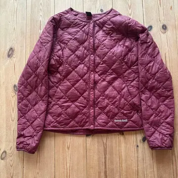 mont-bell 와인 레드 다운 자켓