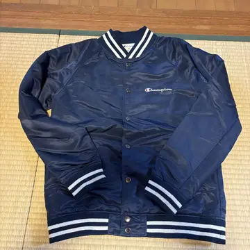 Champion 네이비 바시티 자켓 M 사이즈