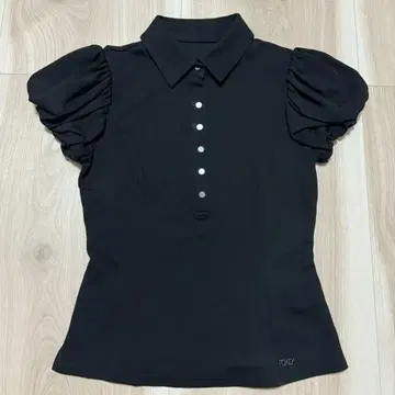 [ 새상품급 ] FOXEY 폭시 블랙 퍼프 슬리브 반팔 피케 셔츠