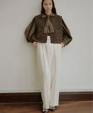 택 포함 미사용 새상품 Ohga TWEED GILET