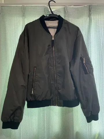 MA-1 스타일 자켓 다크 그린