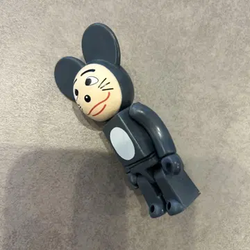 그레이 쥐 캐릭터 피규어