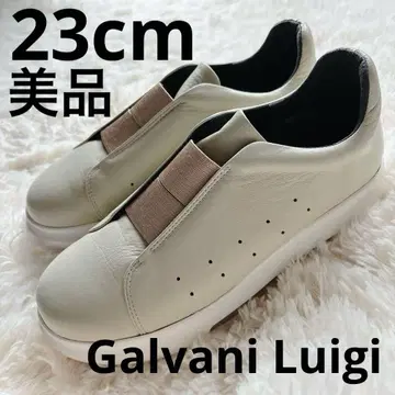 아이보리 천연 가죽 슬립온 신발 Galvani Luigi 갈바니 루이지