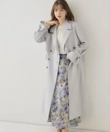 Couture Brooch 캔디 슬리브 롱 트렌치코트