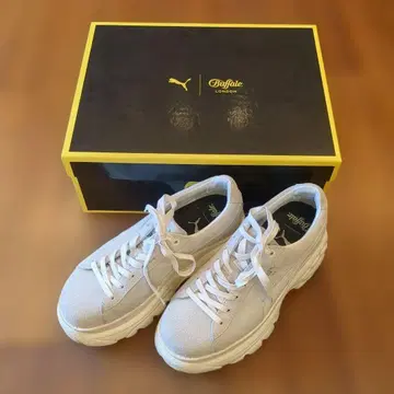 PUMA Buffalo 스웨이드 화이트 스니커즈