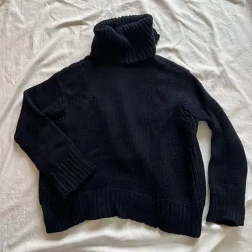 forteforte 다크 네이비 터틀넥 니트