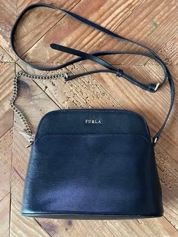 FURLA 블랙 숄더백