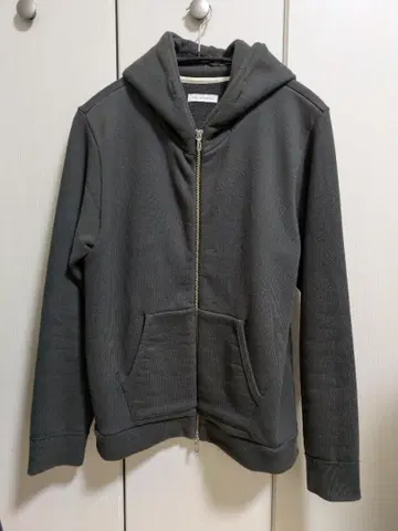 STILL BY HAND 집업 후드티