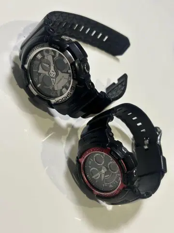 G-SHOCK 블랙/레드 시계