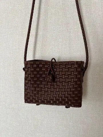 mekearisa HELLO BAG 데이츠 브라운