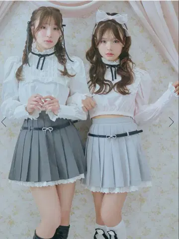 미로와르 턱 프릴 블라우스