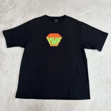 HUF 블랙 T셔츠 L 사이즈