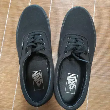 VANS 블랙 스니커즈 24cm