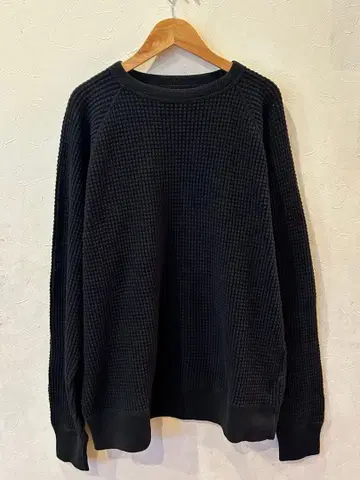 KAPTAN SUNSHINE & CO. 블랙 와플 티셔츠