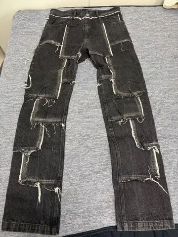 BLACK TAI 패치워크 데님 팬츠