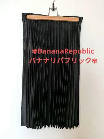 BananaRepublic 플리츠 스커트 무릎 기장 블랙