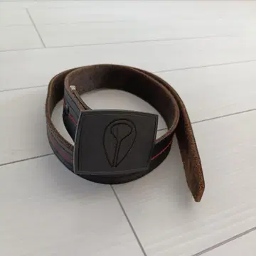 NIXON 가죽 아이콘 벨트 M 사이즈