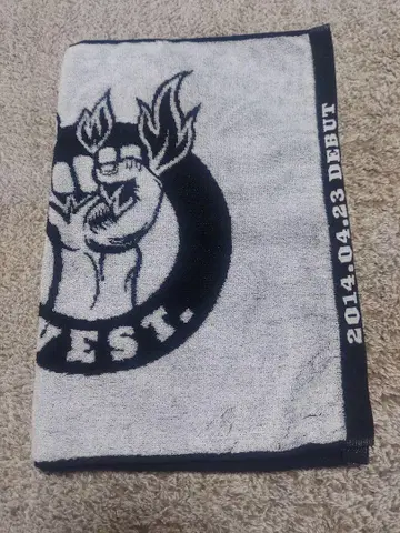 WEST. 타월