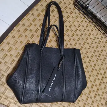 MARC JACOBS 블랙 택 토트백