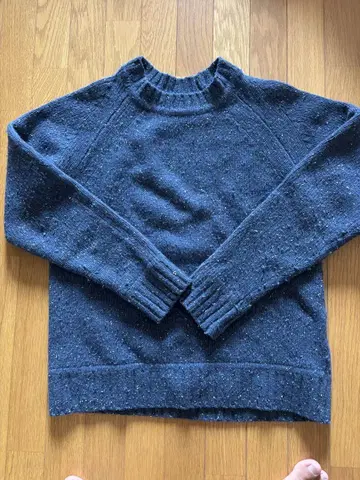 새터데이 서프 뉴욕 네프 혼방 블루 니트