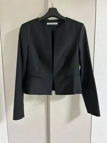 [ 컨디션 최상 ] theory luxe 블랙 노카라 자켓
