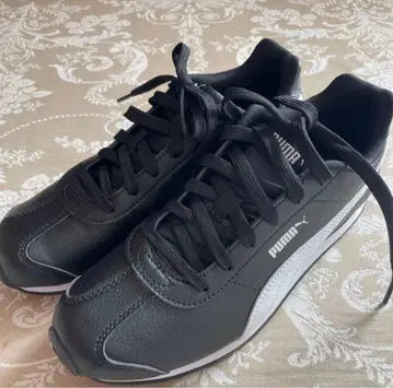 푸마 여성용 스니커즈 23.5 블랙 x 화이트