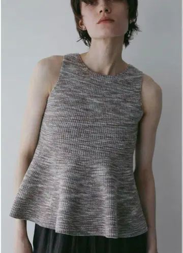 마노프 manof RIB PEPLUM KNIT TOPS