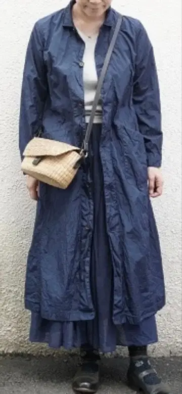 블루 블루 재팬 나일론 초목 염색 코트