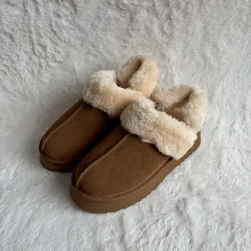 ORiental TRaffic 통굽 무스탕 샌들 2way