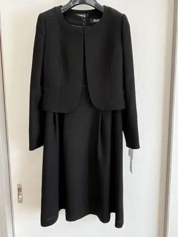블랙 자켓 포함 원피스