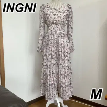 택 포함 새상품 [ INGNI ] 꽃무늬 플리츠 원피스 M