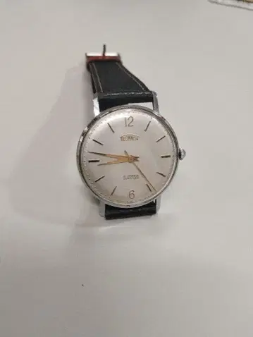 TECHNOS 수동 와인딩 시계