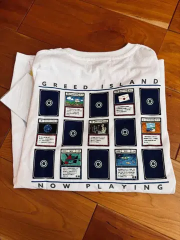 [ 미사용 새상품 ] 헌터헌터 아베일 T셔츠 M 스티커 포함