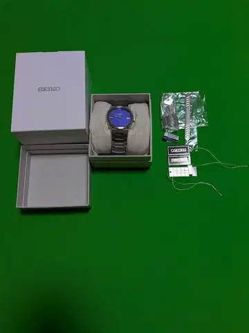 SEIKO 파랑 다이얼 SUR555P1