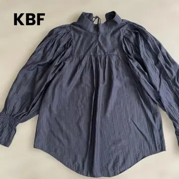 KBF 어반 리서치 상의 블라우스 하이넥 퍼프 슬리브