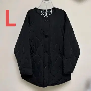 블랙 퀼팅 자켓 버튼 포함