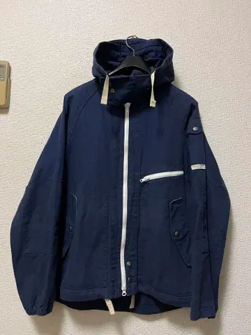 엔지니어드 가먼츠 x 빔즈플러스 윈드자머 /S 다크 네이비