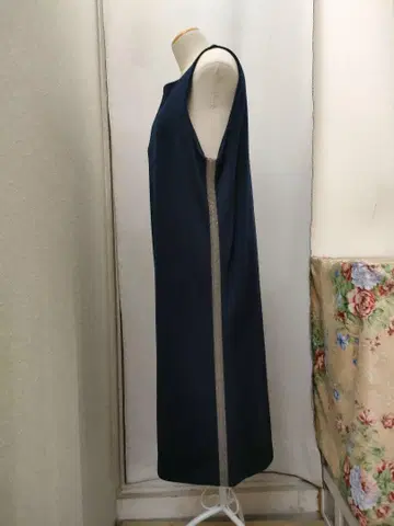 듀얼 뷰 네이비 원피스