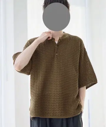 반팔 니트