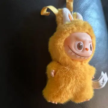 LABUBU [ Y ]