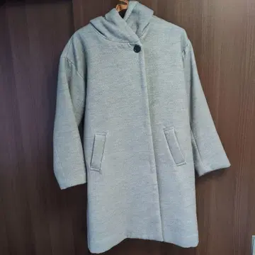 후드 부착 그레이 롱 코트