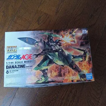 HG 다나진 1/144 스케일 모델