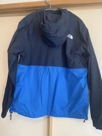 새상품급 THE NORTH FACE 마운틴 후드티