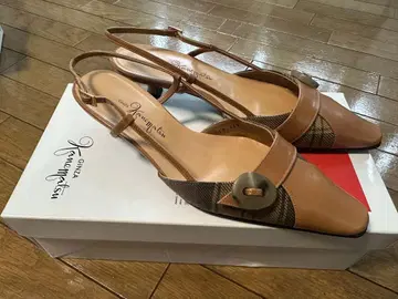 긴자 카네마츠 슬링백 펌프스 22.5cm