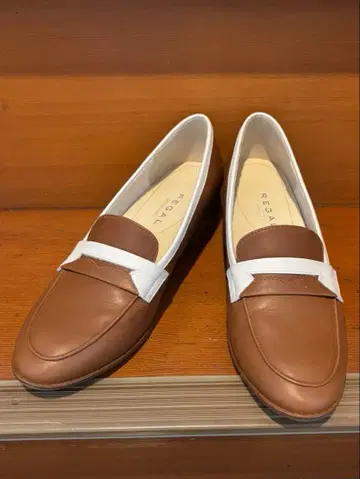 REGAL 로퍼 브라운 23cm